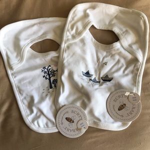 Burt’s Bees baby bibs